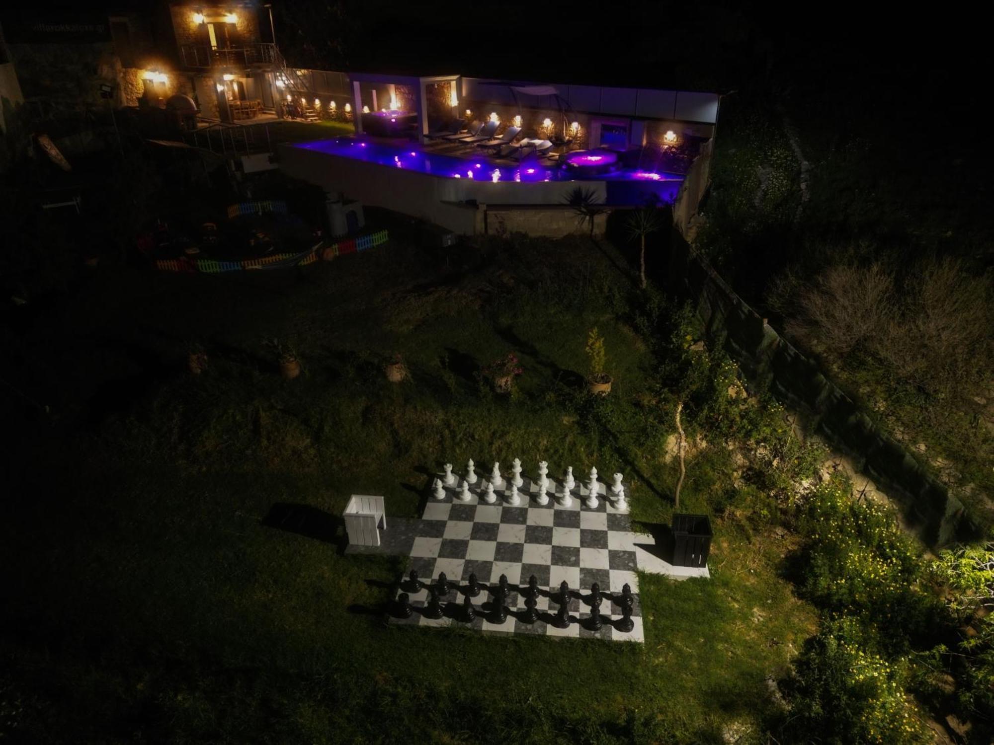 Heated Private Ozone Salt Pool, Jacuzzi, Cinema Inside & Outside, Ping Pong, Billiard, Ps5, Playground, Giant Chess, Giant Monopoly, Table Football, 3X Surround Sound - Villa Rokka Luxe Kissamos Luaran gambar