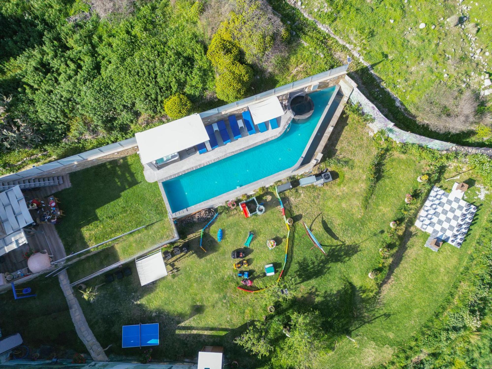 Heated Private Ozone Salt Pool, Jacuzzi, Cinema Inside & Outside, Ping Pong, Billiard, Ps5, Playground, Giant Chess, Giant Monopoly, Table Football, 3X Surround Sound - Villa Rokka Luxe Kissamos Luaran gambar