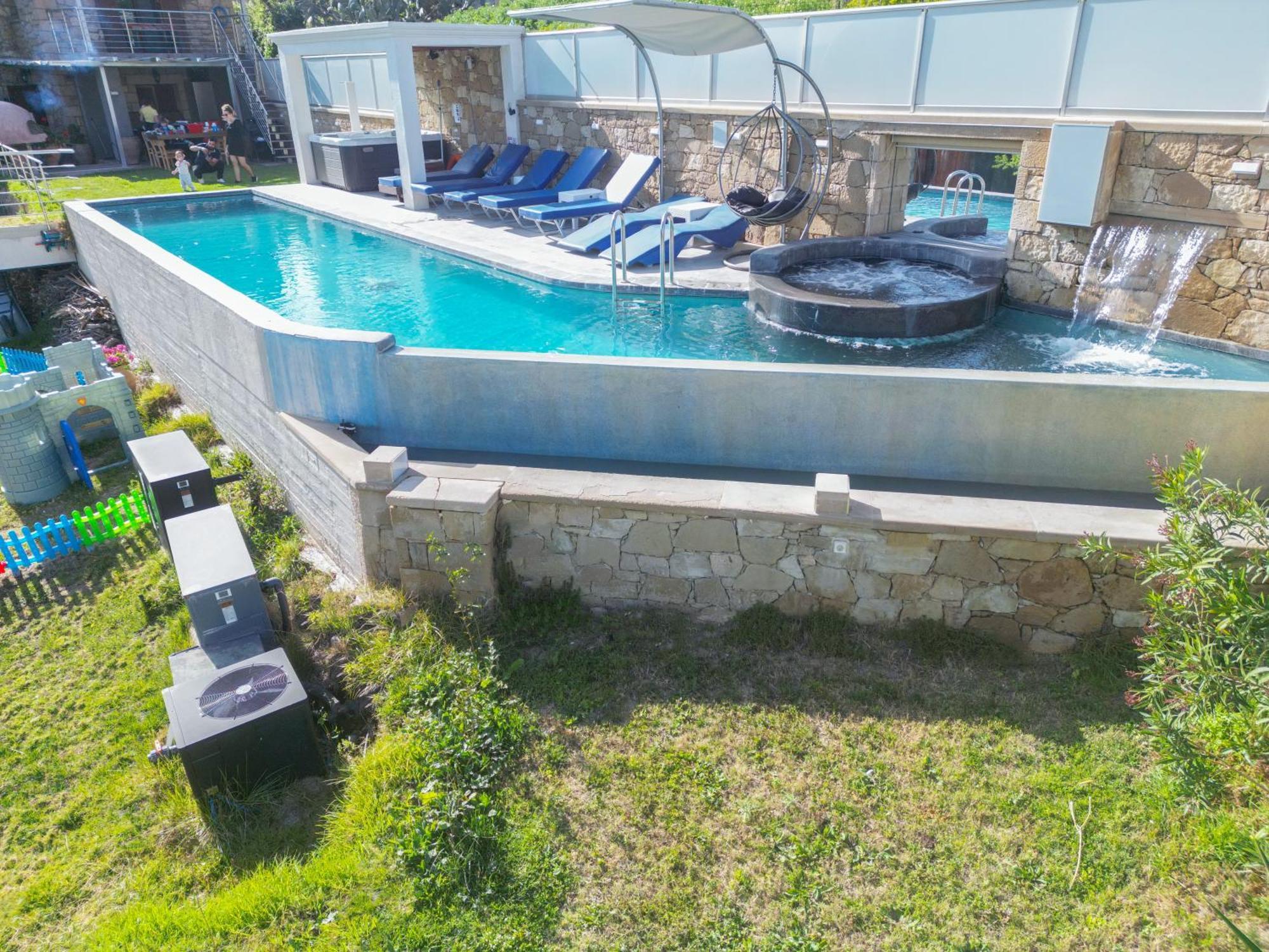 Heated Private Ozone Salt Pool, Jacuzzi, Cinema Inside & Outside, Ping Pong, Billiard, Ps5, Playground, Giant Chess, Giant Monopoly, Table Football, 3X Surround Sound - Villa Rokka Luxe Kissamos Luaran gambar