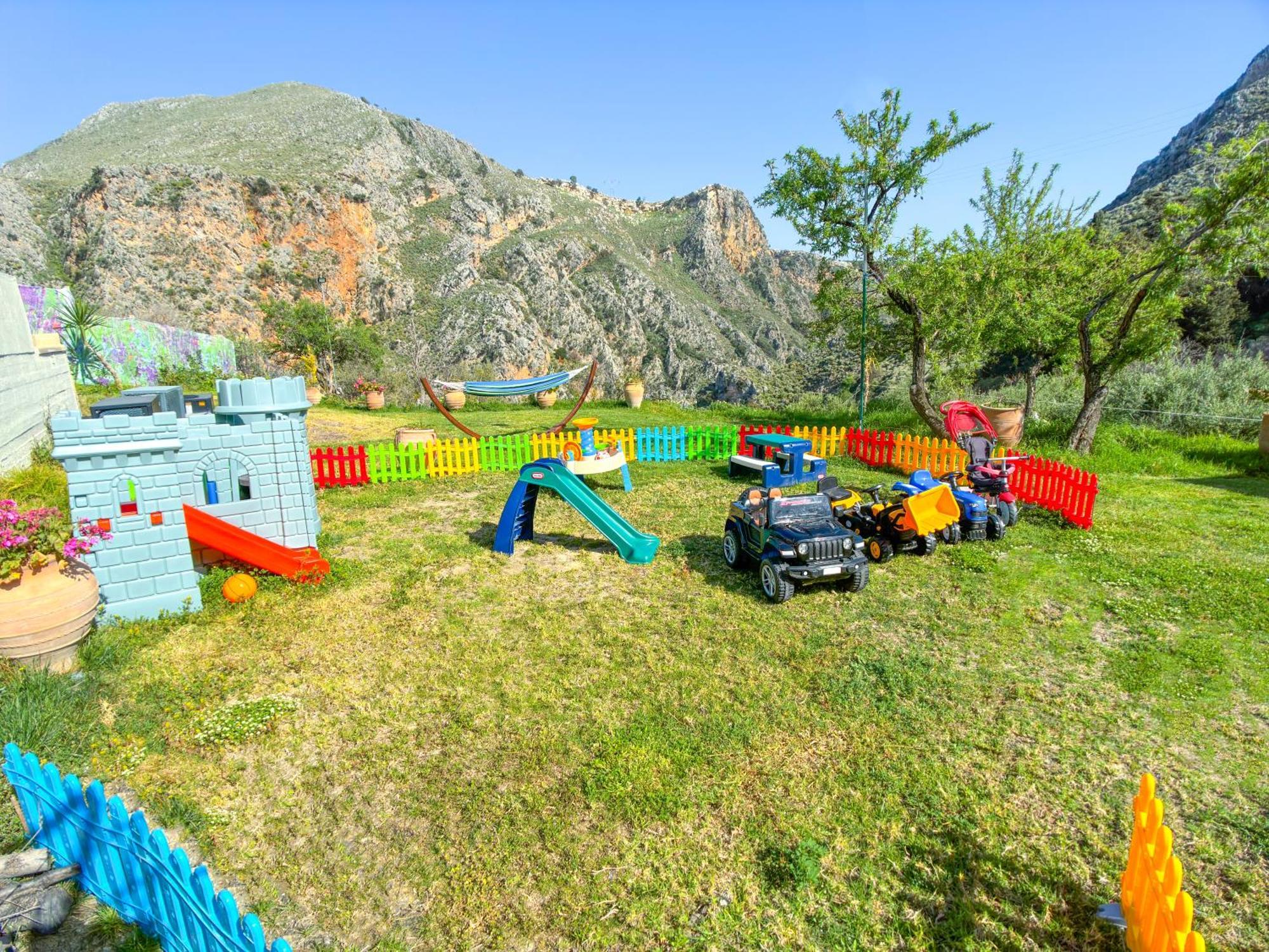 Heated Private Ozone Salt Pool, Jacuzzi, Cinema Inside & Outside, Ping Pong, Billiard, Ps5, Playground, Giant Chess, Giant Monopoly, Table Football, 3X Surround Sound - Villa Rokka Luxe Kissamos Luaran gambar