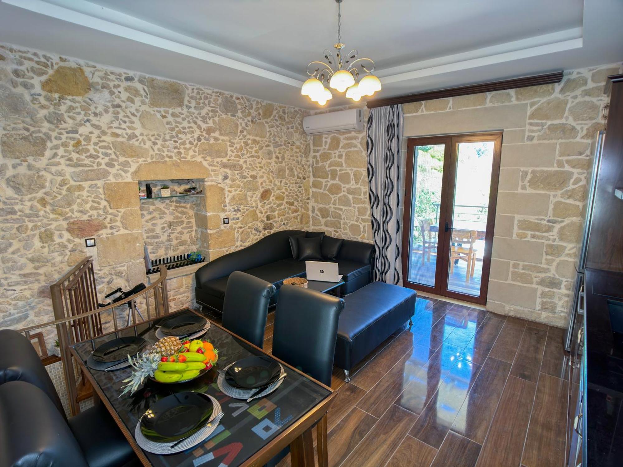 Heated Private Ozone Salt Pool, Jacuzzi, Cinema Inside & Outside, Ping Pong, Billiard, Ps5, Playground, Giant Chess, Giant Monopoly, Table Football, 3X Surround Sound - Villa Rokka Luxe Kissamos Luaran gambar