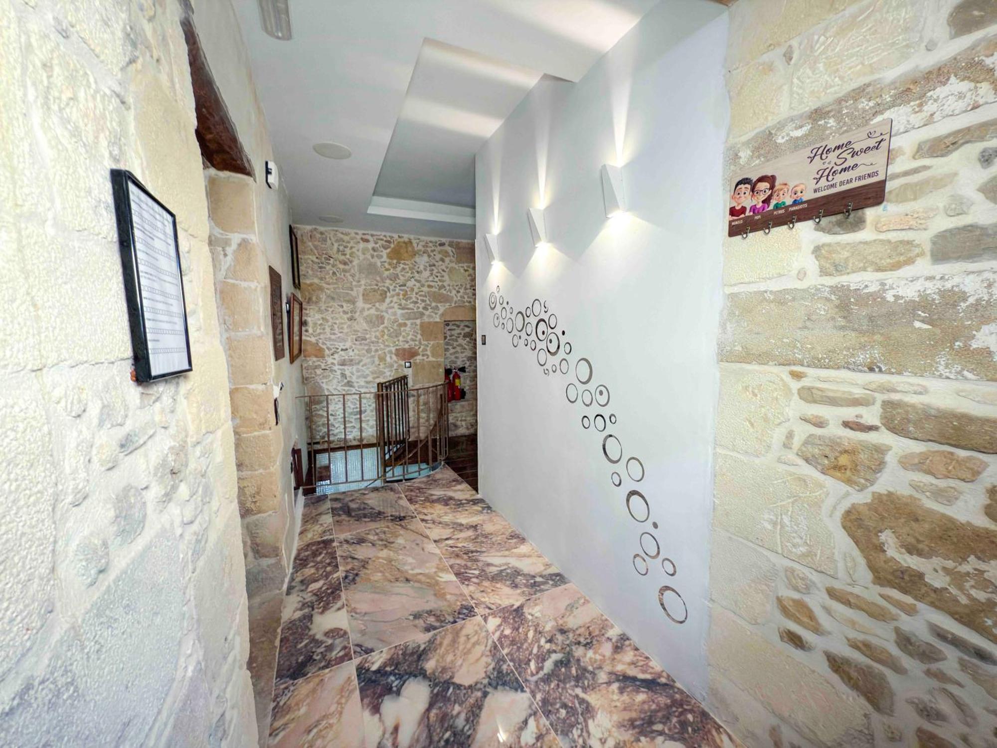 Heated Private Ozone Salt Pool, Jacuzzi, Cinema Inside & Outside, Ping Pong, Billiard, Ps5, Playground, Giant Chess, Giant Monopoly, Table Football, 3X Surround Sound - Villa Rokka Luxe Kissamos Luaran gambar