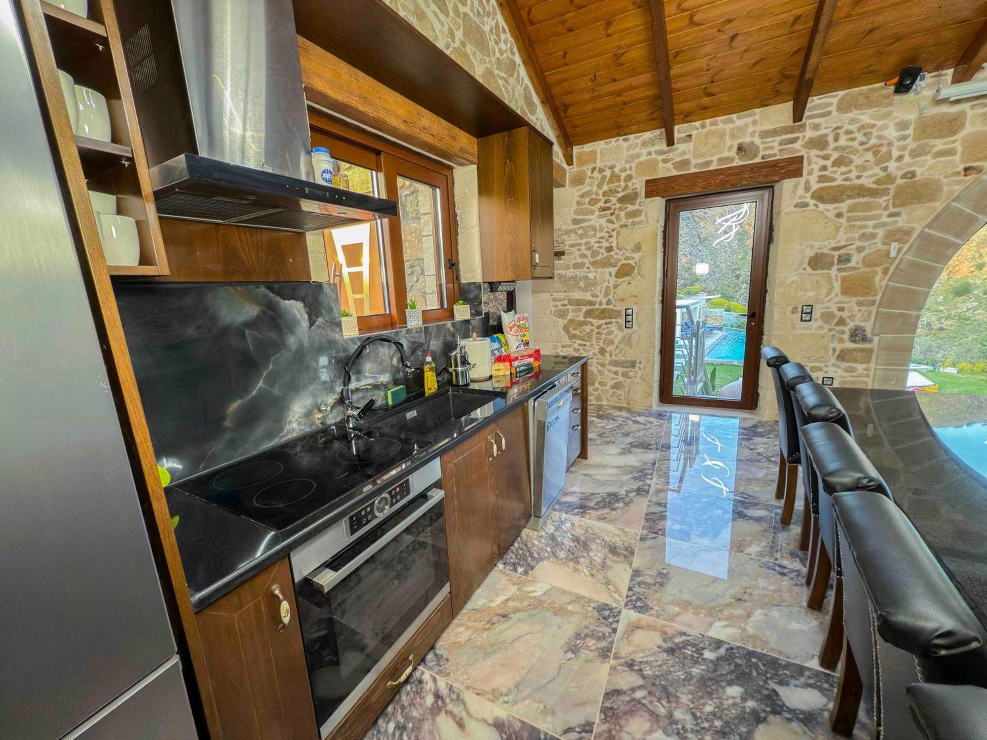 Heated Private Ozone Salt Pool, Jacuzzi, Cinema Inside & Outside, Ping Pong, Billiard, Ps5, Playground, Giant Chess, Giant Monopoly, Table Football, 3X Surround Sound - Villa Rokka Luxe Kissamos Luaran gambar
